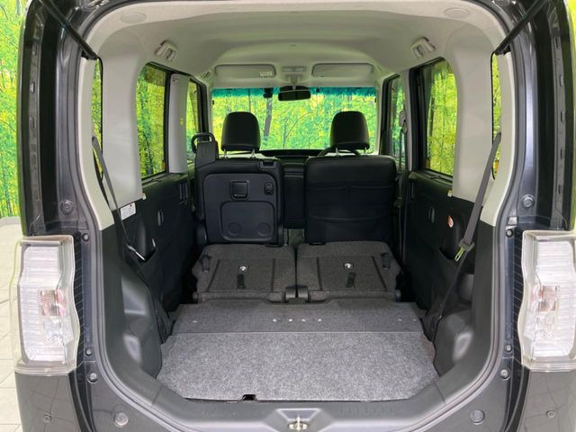 ���i�̂���������ʋ΁A���}���ɏ\���ȉ׎��X�y�[�X���m�ۂ��Ă���܂��B�Z�J���h�V�[�g��|���ƁA�傫�ȉו��̐ύڂ��\�ł���