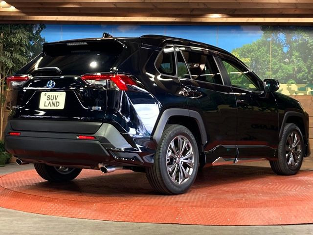 ☆全国のネクステージからお取り寄せが可能※!遠方の店舗に展示してあるクルマが気になる場合も、最寄りの店舗でご覧いただくことが可能です!是非私たちに要望をお聞かせください!※別途費用