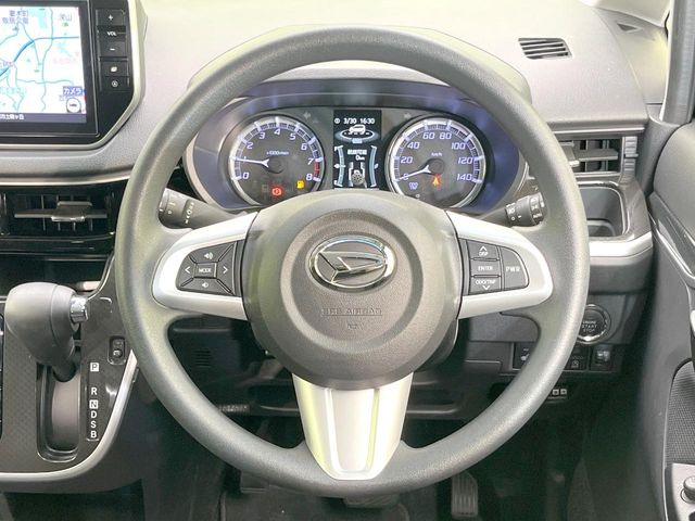 �y�X�e�A�����O�X�C�b�`�z�^�]���A�O������ڐ������炷���ƂȂ��A�I�[�f�B�I���̑��삪�\�ȕ֗��@�\!���S&���K�ȃh���C�u�����o���Ă���܂���