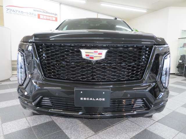 エスカレードスポーツ 4WD