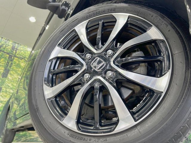 �y����14�C���`�A���~�z�C�[���z�O�ςɃ}�b�`���������A���~�z�C�[���𑕒����Ă���܂��B�e��ЊO�A���~�z�C�[����A�X�^�b�h���X�^�C�����戵�����Ă���܂��B���񂲑��k����������