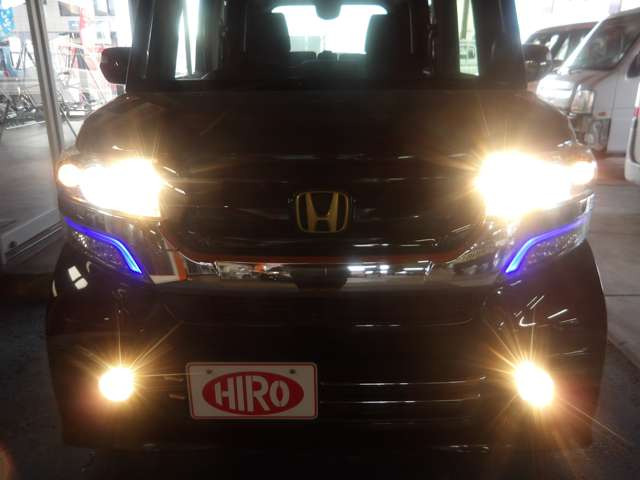 �f�B�X�`���[�W�w�b�h���C�g���ڂł������薾�邭�Ƃ炵�Ă����̂ŁA��ԑ��s��s����ȓ��ł����S�ł�!