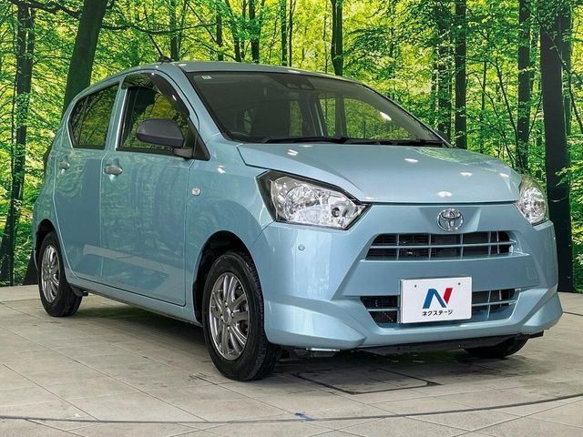 高透明度のガラス皮膜で撥水はもちろん、上質なツヤ・光沢を実現。紫外線や酸性雨から大切な愛車を保護し、色あせ・劣化を防止。「弾スプラッシュコート」、「弾プリミッサコート」からお選びいただけます。