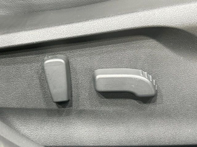 �y�p���[�V�[�g�z�X�C�b�`��ŊȒP�ɃV�[�g�̔��������\!�d��������͂�����܂���!���K�ȃV�[�g�|�W�V�����ɃZ�b�g���āA���K�ȃh���C�u�����y���݂��������B