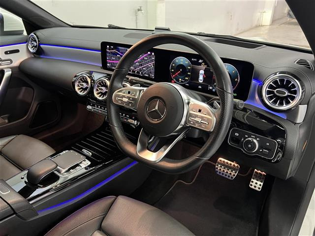 CLAクラスCLA200d AMGライン