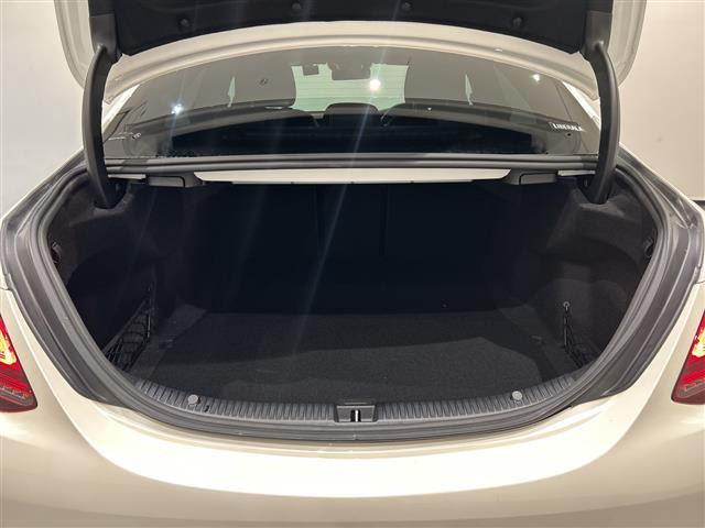 CクラスC200 4マチック アバンギャルド AMGライン 4WD