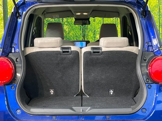 普段のお買い物や通勤、送迎等に十分な荷室スペースを確保しております。セカンドシートを倒すと、大きな荷物の積載も可能です♪