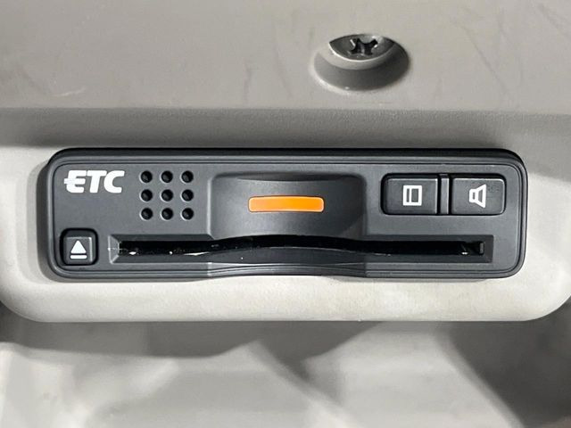 【ETC】高速道路の料金所をストレスなく通過!話題のスポットやサービスエリアに多い「スマートIC」利用時は必須のアイテムです。当店でセットアップを実施、ご納車当日からすぐにご利用いただけます!