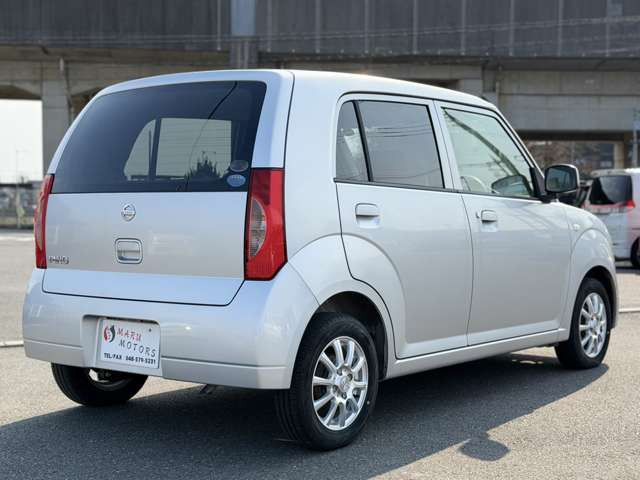 ���X�͍s�c�����R���̊��ˌ����_�̋߂��ɓX�܂��������܂��B���Ԃł��A�N�Z�X���₷���ꏊ�Ɍ�����܂��B�d�Ԃł��z���̍ۂ��Ŋ���JR���������w�܂ł��}���ɎQ��܂��B���C�y�ɂ��₢���킹������!