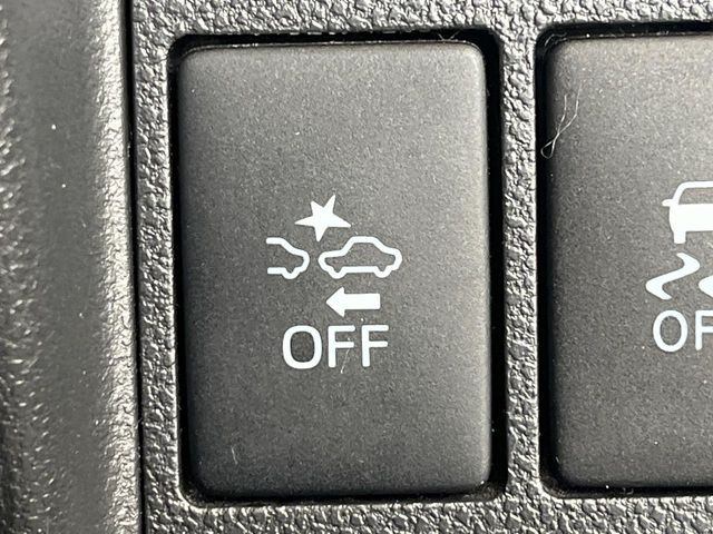 �y�X�}�[�g�A�V�X�g�z���s���ɑO���̎ԗ�����F�����A�Փ˂������Ȏ��͌x��ƃu���[�L�ŏՓˉ���Ɣ�Q�y�����A�V�X�g�B�����S�Ƀh���C�u�����y���݂��������܂��B