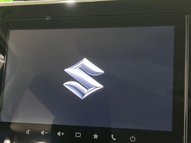 �y���[�J�[�����i�r�z�C���e���A�ɗn�����ރX�^�C���b�V���ȁu��p�݌v�v���[�J�[�i�r�𑕔��􎋔F���⑀�쐫�ȂǊ�{���\�ɂ��D��A���㎿�ȃJ�[���C�t�����y���݂��������܂��B