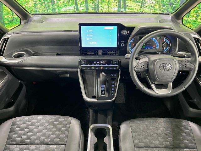 ヴォクシー1.8 ハイブリッド S-Z