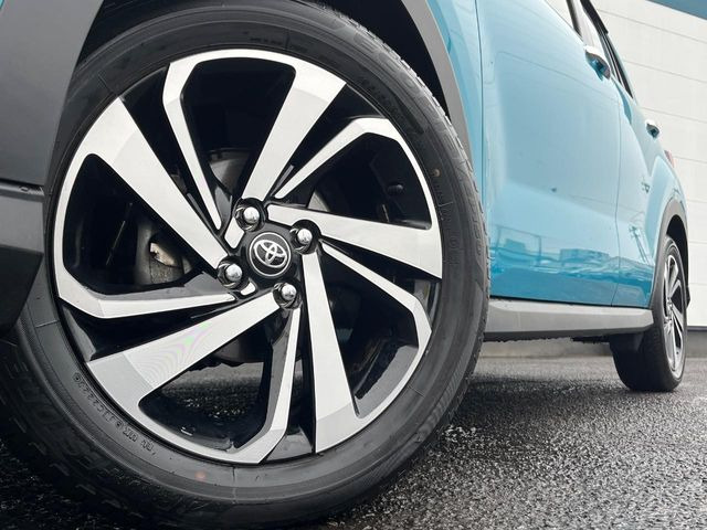 �y����17�C���`�A���~�z�C�[���z�O�ςɃ}�b�`���������A���~�z�C�[���𑕒����Ă���܂��B�e��ЊO�A���~�z�C�[����A�X�^�b�h���X�^�C�����戵�����Ă���܂��B���񂲑��k����������