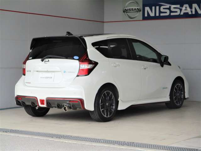ノート1.2 e-POWER NISMO ブラック リミテッド
