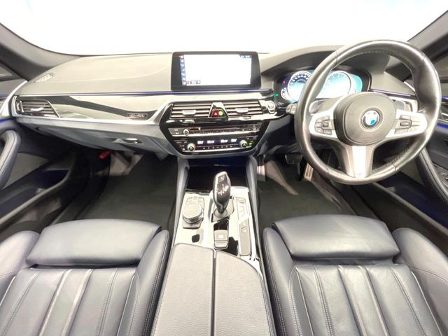 5シリーズセダン530i エディション MISSION:IMPOSSIBLE