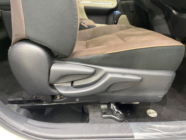 �y�V�[�g���t�^�[�z�V�[�g���ʂ̈ʒu���㉺�ɒ����ł���V�[�g���t�^�[�𑕔��B�啿�ȕ��������ȕ����œK�ȃh���C�r���O�|�W�V�����ŉ^�]�ł��܂��B