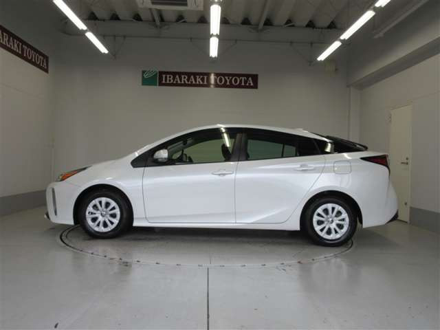 プリウス1.8 S セーフティ プラスII