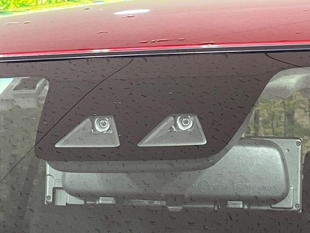 �y�X�}�[�g�A�V�X�g�z���s���ɑO���̎ԗ�����F�����A�Փ˂������Ȏ��͌x��ƃu���[�L�ŏՓˉ���Ɣ�Q�y�����A�V�X�g�B�����S�Ƀh���C�u�����y���݂��������܂��B