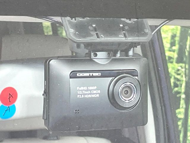 【ドライブレコーダー】ドライブレコーダー装備!走行中はもちろん、あおり運転や事故に遭遇した際、映像で記録し、万一のリスクに備えます。※記録用SDカードはお客様ご自身でご準備いただく必要があります。