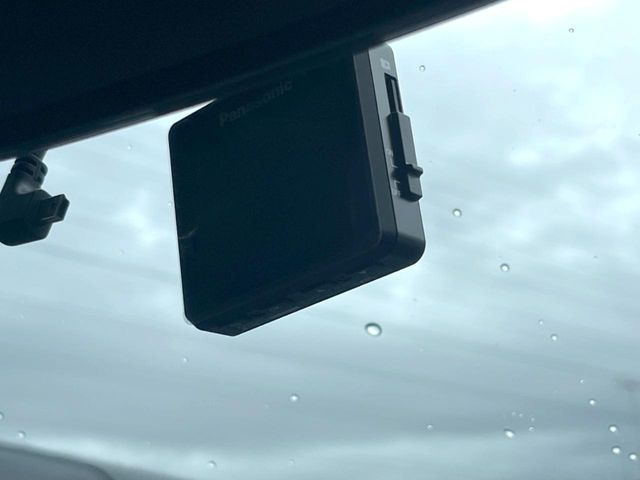 �y�h���C�u���R�[�_�[�z���S�E���S�ȃJ�[���C�t�ɕK�{�̃h���C�u���R�[�_�[�𑕔�!���s���͂������A������^�]�⎖�̂ɑ��������ۂ̏󋵂��f���ŋL�^���A����̃��X�N�ɔ����܂��B