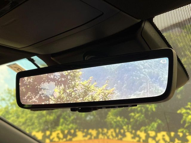 �y�f�W�^���C���i�[�~���[�z��Ȃ̑傫�ȉו��⓯��҂Ō�����m�F���Â炢���ł����S!�J�������B�e�����ԗ�����̉f�������[���~���[���ɕ\���B�N���A�Ȏ��E�ŏ󋵂̊m�F���\�ł�!