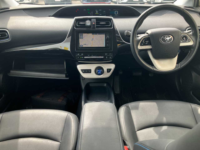 プリウス1.8 S ツーリングセレクション