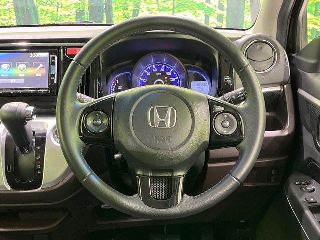 �y�����v�����X�e�A�����O�z�㎿�Ȋv���g�p���邱�ƂŁA��ɂ����������݂ƂĂ��^�]���₷���n���h���ł���