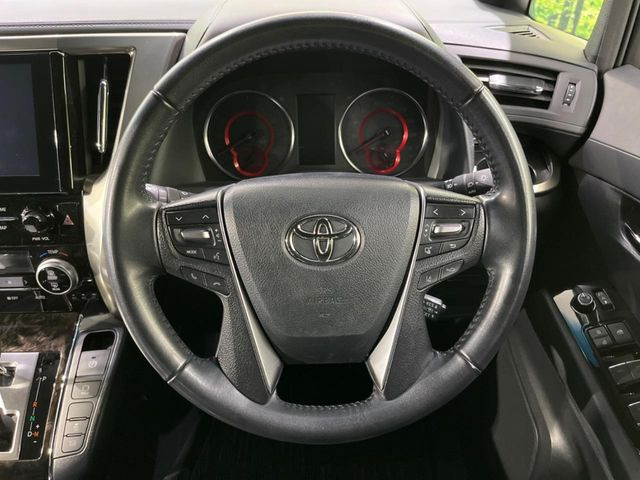 �y�����v�����X�e�A�����O�z�㎿�Ȋv���g�p���邱�ƂŁA��ɂ����������݂ƂĂ��^�]���₷���n���h���ł���