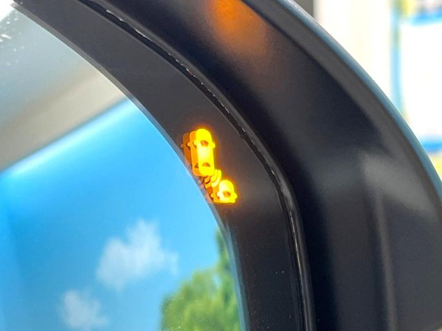 �y�u���C���h�X�|�b�g�C���t�H���[�V�����z���s���A�h�A�~���[�̎��p�ɂȂ�₷���ӏ��Ɍ㑱�Ԃ��ڋ߂���ƃT�C�h�~���[�t�߂Ɍx����\���A�h���C�o�[�ɒ��ӊ��N�����Ă���܂��B