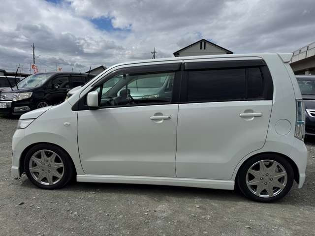 当店では買い取りにも力を入れております。何か気になることがございましたらお気軽に問い合わせ、ご相談ください。