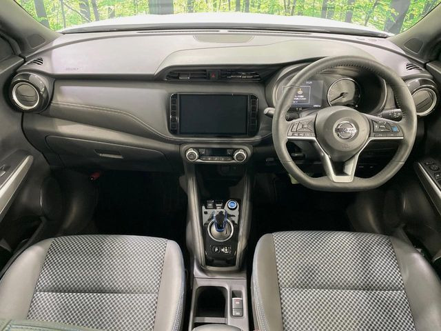 グループ総在庫数約30,000台!!全国の系列店からメーカー・車種問わずご紹介出来るので、あなたにピッタリのお車が見つかるはずです♪まずはお問い合わせ下さい☆