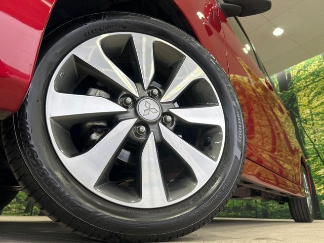 �y����15�C���`�A���~�z�C�[���z�O�ςɃ}�b�`���������A���~�z�C�[���𑕒����Ă���܂��B�e��ЊO�A���~�z�C�[����A�X�^�b�h���X�^�C�����戵�����Ă���܂��B���񂲑��k����������