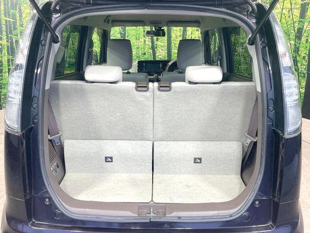 普段のお買い物や通勤、送迎等に十分な荷室スペースを確保しております。セカンドシートを倒すと、大きな荷物の積載も可能です♪