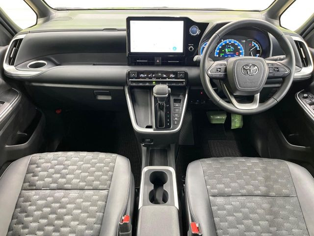 ヴォクシー1.8 ハイブリッド S-Z