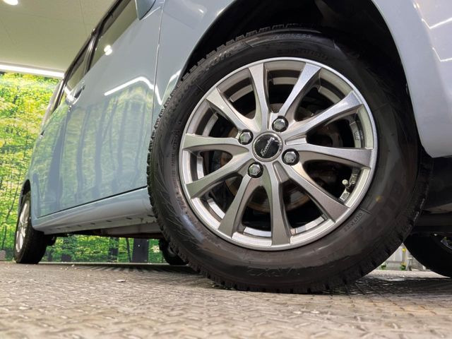 �y14�C���`�A���~�z�C�[���z�O�ςɃ}�b�`�����A���~�z�C�[���𑕒����Ă���܂��B�e��A���~�z�C�[����A�X�^�b�h���X�^�C�����戵�����Ă���܂��B���񂲑��k����������