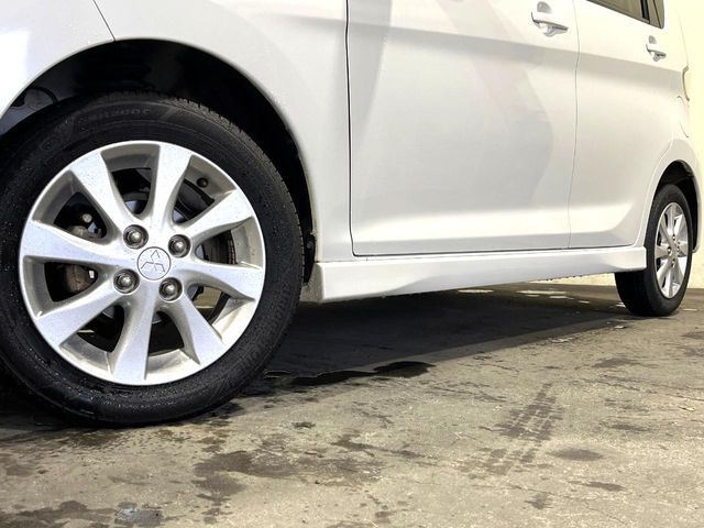 【純正14インチアルミホイール】外観にマッチした純正アルミホイールを装着しております。各種社外アルミホイールや、スタッドレスタイヤも取扱いしております。是非ご相談ください♪