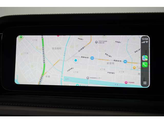 AppleCarPlayの接続も可能です。普段使い慣れたナビアプリの使用も可能です。