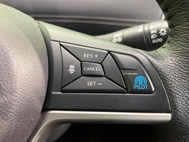 �y�v���p�C���b�g�z�������H�ł̒��������s���y��!!�a�؎��Ə��񑖍s�̃V�[���ŁA�A�N�Z���E�u���[�L�E�X�e�A�����O�������Ő��䂵�A�������^�]�̕��S���y�����Ă���܂���