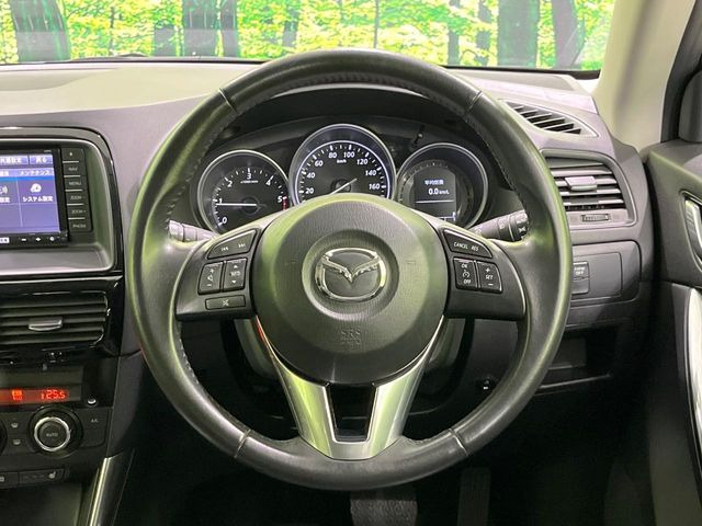 �y�����v�����X�e�A�����O�z�㎿�Ȋv���g�p���邱�ƂŁA��ɂ����������݂ƂĂ��^�]���₷���n���h���ł���