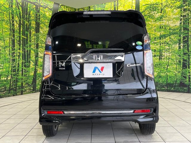 安心の最長10年・走行無制限保証(有償)をご用意。保証内容も充実はもちろん、無料点検&オイル交換や、年中無休の全国・24時間ロードサービスも付帯されておりますのでご安心下さい。