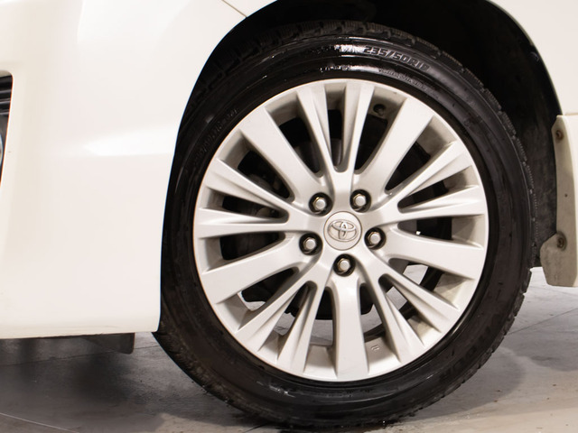 ★タイヤ交換★お好みのメーカ-やデザインのホイールへの換装も承っております!