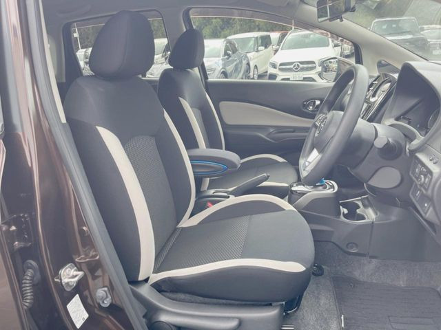 �^�]�ȃV�[�g���͎g�p�������Ȃ��A�ǍD�ȏ�ԂƂȂ��Ă��܂��B���J�Ɏg���Ă������Ƃ��悭�킩��܂��ˁB