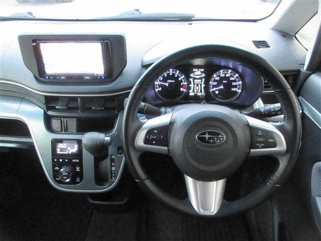 当店では1年間走行無制限部分保証が付いております。店頭でも保証に関してのご案内を致しますのでご検討の程お願い致します。