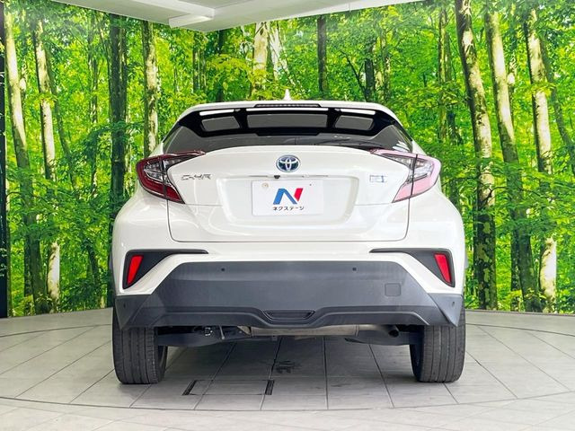 安心の最長10年・走行無制限保証(有償)をご用意。保証内容も充実はもちろん、無料点検&オイル交換や、年中無休の全国・24時間ロードサービスも付帯されておりますのでご安心下さい。