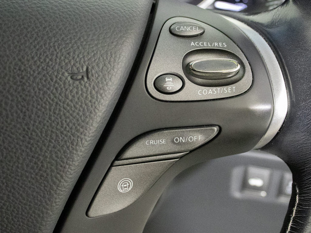 �C���e���W�F���g�N���[�Y�R���g���[���~���g���[�_�[�ƒP��J�����Ő�s�Ԃ�F�����A�ԑ��ɉ������Ԋԋ�����ۂ��Ȃ���Ǐ]���s���x�����܂��B