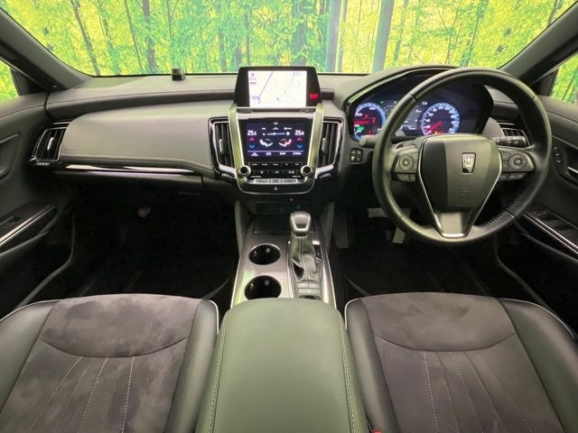 クラウンハイブリッド 2.5 RS アドバンス