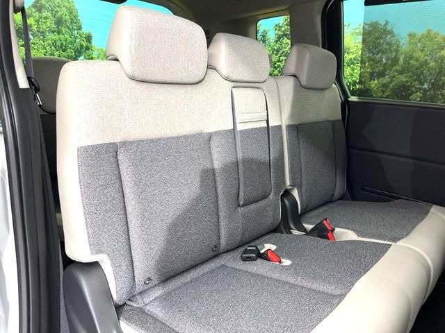 �L�X�Ƃ���2��ڃV�[�g�͋��Z���������A���S�n�����K!�F�B��Ƒ��Ƃ̂��o�����ɂ҂�����ł��B�x�r�[�V�[�g��`���C���h�V�[�g�g�p�������K�ɂ��߂�������������\���ȋ�Ԃ��m�ۂ��Ă��܂��B