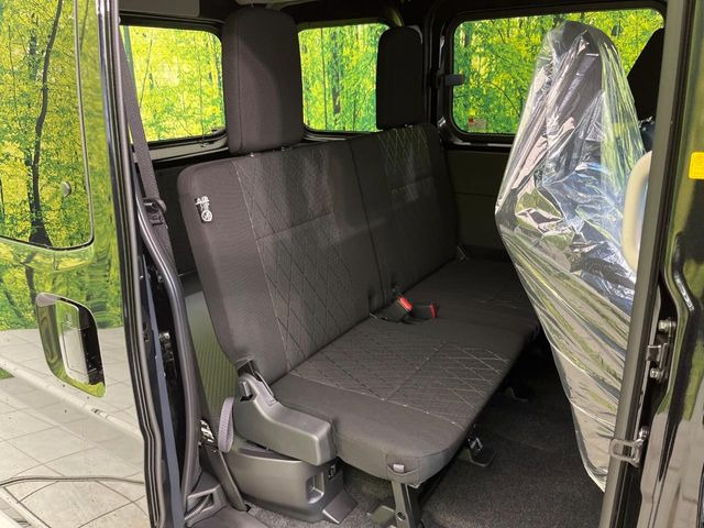 ���i���ȃI���W�i���t���A�}�b�g���I�v�V�����ɂĂ��p�ӂ��Ă���܂��B���D���ȃf�U�C����J���[�����Ԃɍ��킹�đI��ł����������Ƃ��ł��܂���