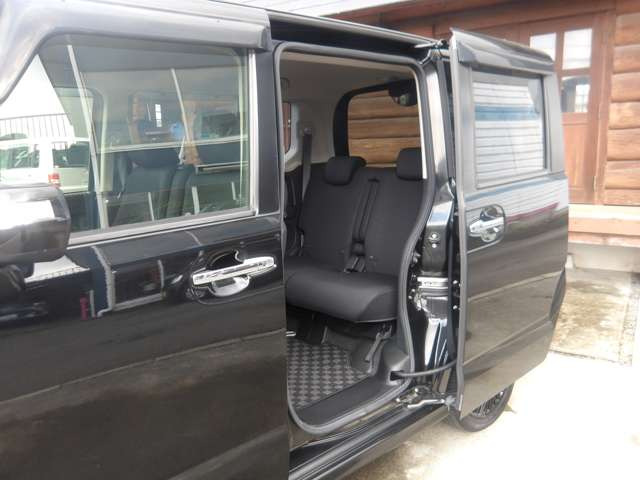 �����p���[�X���C�h�h�A�����ɋ������ԏ��肪�ǂ����Ă���Ƃ��ɕ֗��ł�!!�N�z�̕����炨�q�l�܂ŏ��~�肪�X���[�Y�ɍs���܂��B