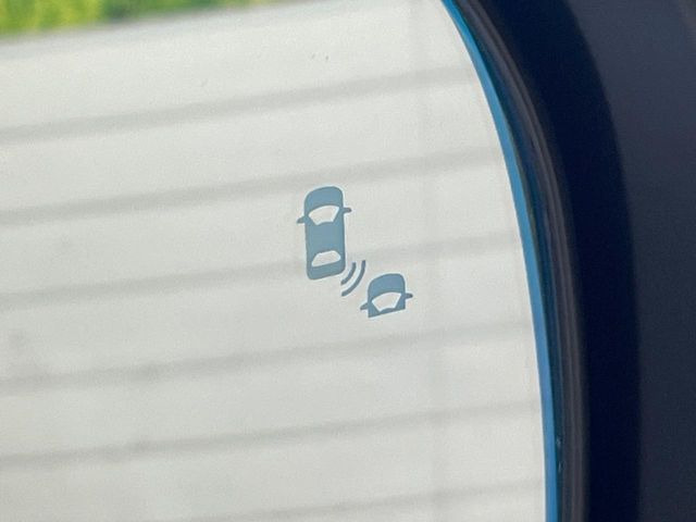 �y�u���C���h�X�|�b�g�C���t�H���[�V�����z���s���A�h�A�~���[�̎��p�ɂȂ�₷���ӏ��Ɍ㑱�Ԃ��ڋ߂���ƃT�C�h�~���[�t�߂Ɍx����\���A�h���C�o�[�ɒ��ӊ��N�����Ă���܂��B